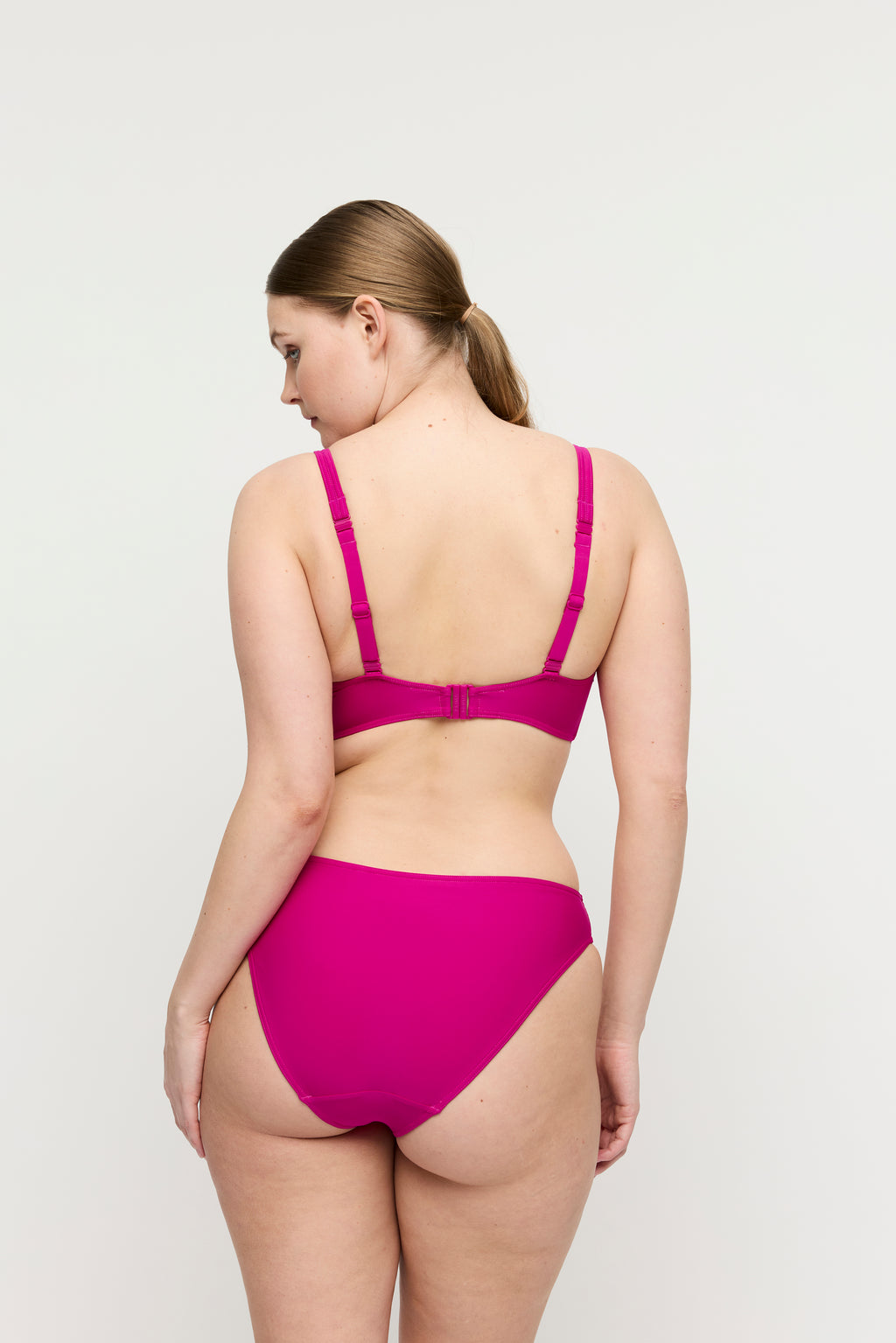 Primadonna Swim Uvita