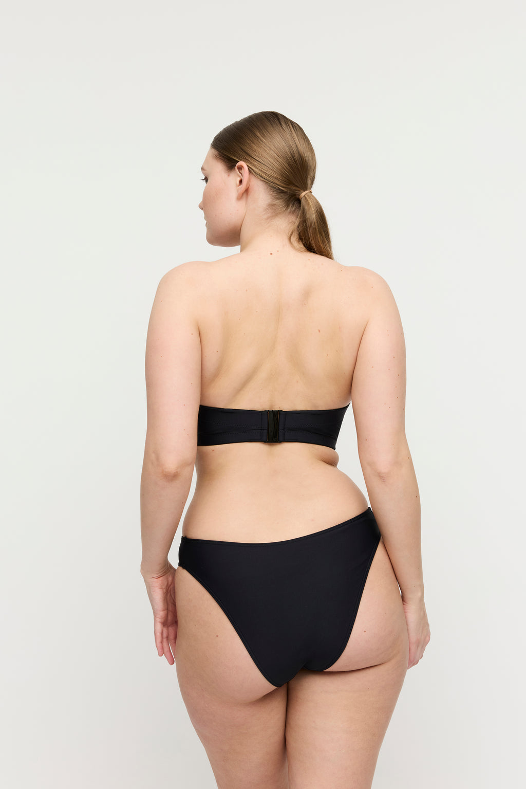 Primadonna Swim Uvita