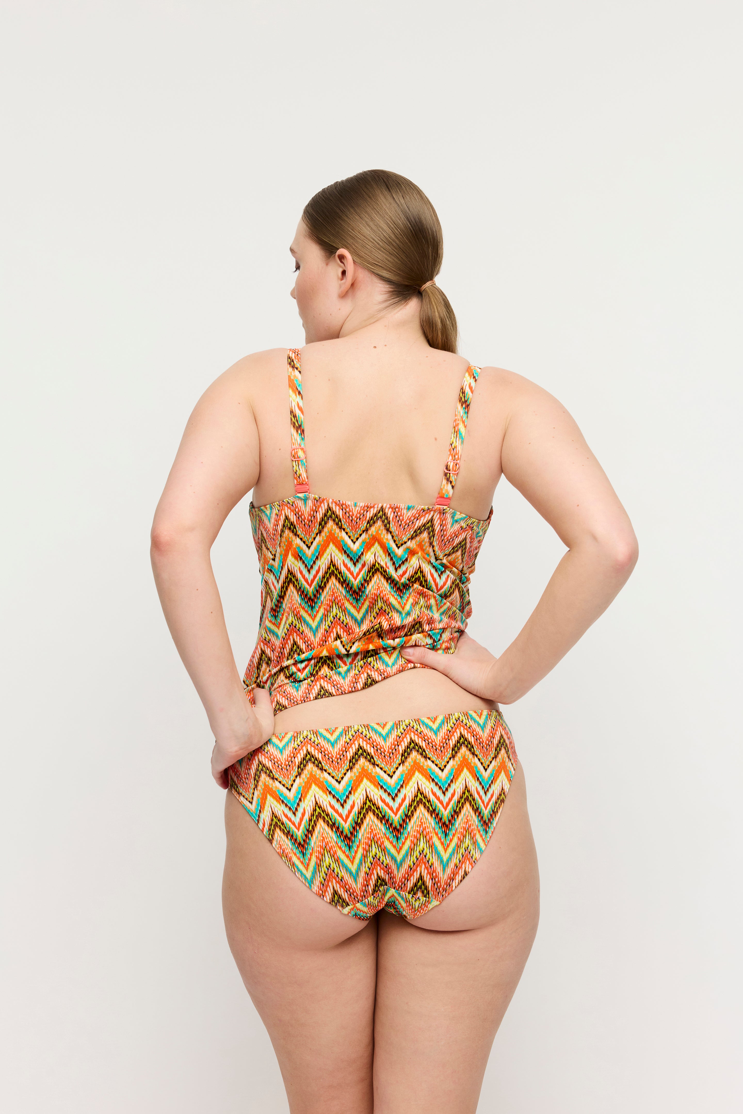 Primadonna Swim Tubou